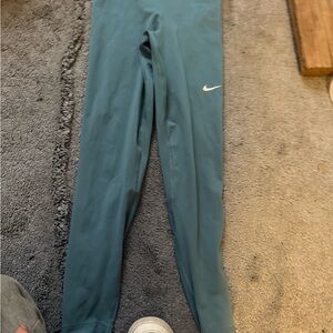 Nike Women's Teal Leggings